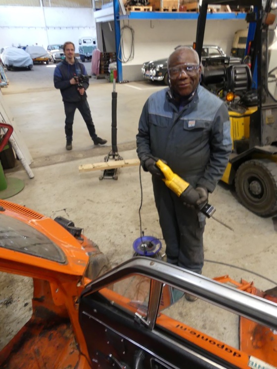 De operatie is begonnen